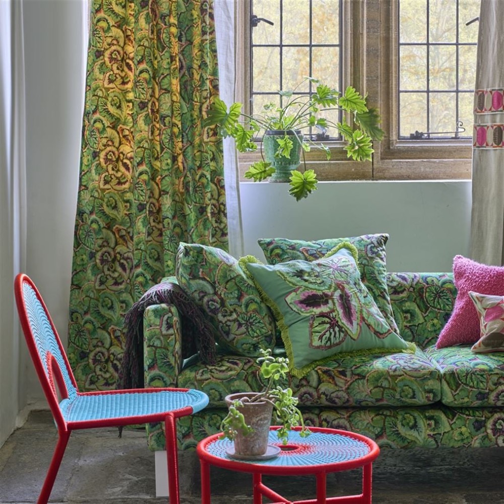 Designers Guild Leaf Glaze Velvet in Emerald