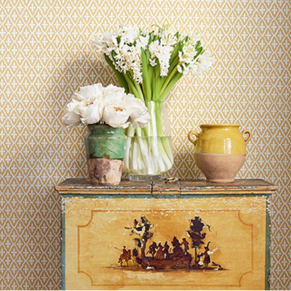 Anna French Lindsey Wallpaper in Soft Gold