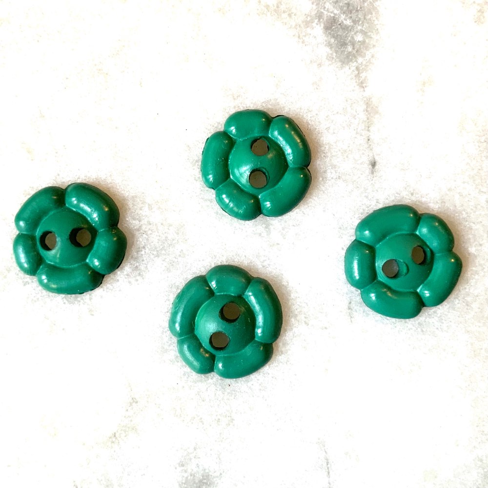 Vintage Green Daisy Buttons