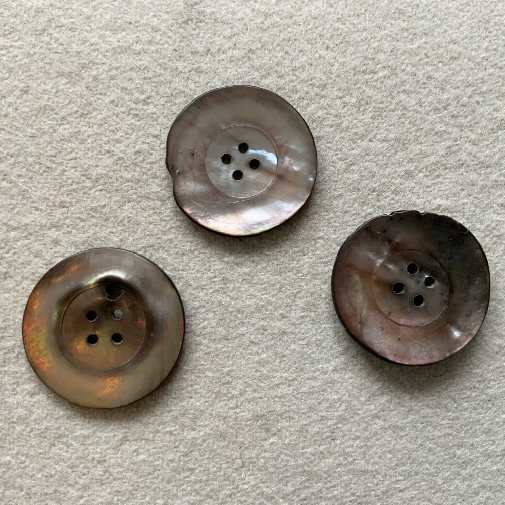 Vintage Mother of Pearl Buttons. Set of 3