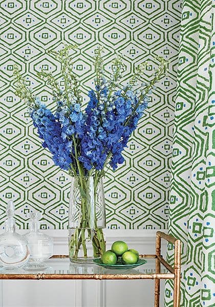 Thibaut Pass-a-Grille Wallpaper in Green